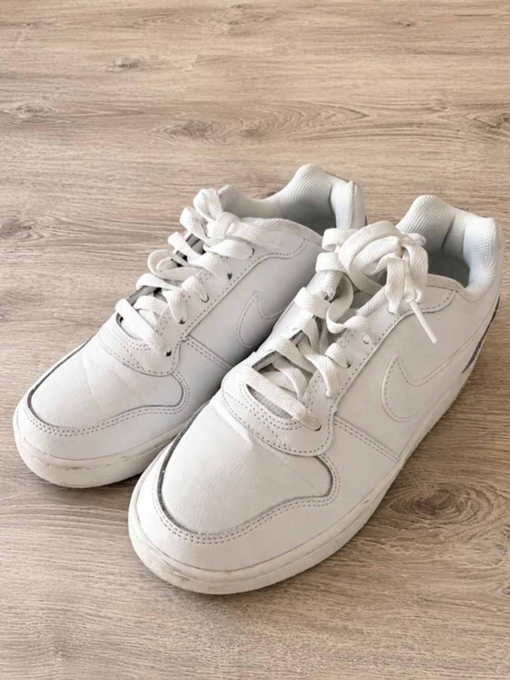 Nike Court Vision Low Triple White Sneakers Women’s Size 8.5
